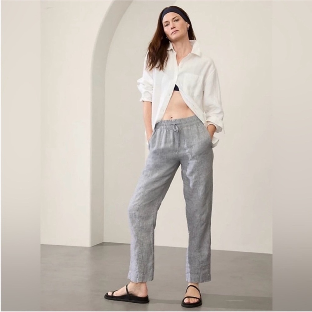 Athleta Gray Cropped Drawstring Pants